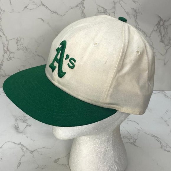 Vintage OAKLAND ATHLETICS Fitted BASEBALL CAP-ROMAN-COOPERSTOWN Size 7 1/4 - Picture 5 of 9